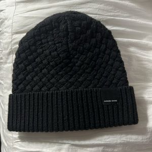 Canada Goose basket stitch toque (hat), black